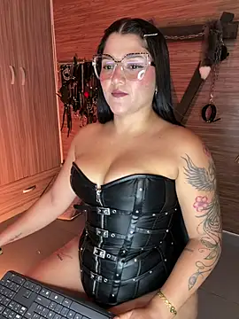 yey bdsm online show from April 24, 2026, 5:04 pm