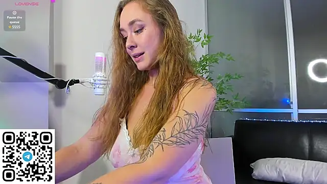 AngelPaull online show from December 19, 2024, 10:00 pm