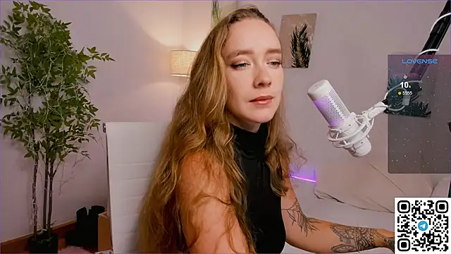 AngelPaull online show from October 1, 2025, 10:13 pm