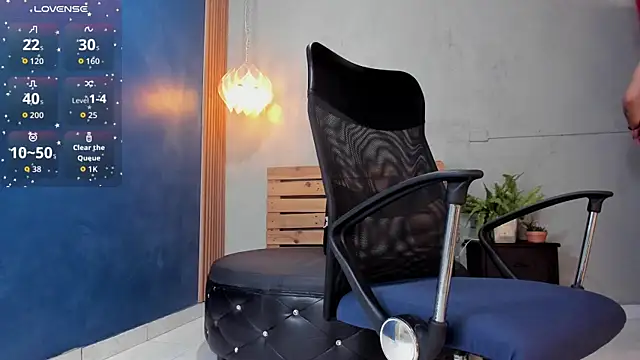 antony bigdick  online show from November 29, 2025, 7:25 pm