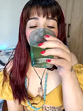 Winona-miu online show from April 24, 2026, 5:15 pm