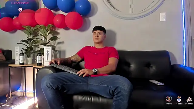 Snapshot of Cristopher_strong chatting on June 12, 2026, 12:14 pm Cristopher strong online show from June 12, 2026, 12:14 pm