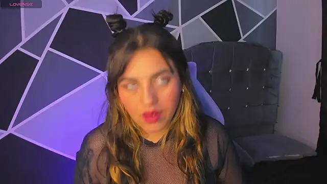 alyssa magiic online show from April 28, 2026, 6:12 pm