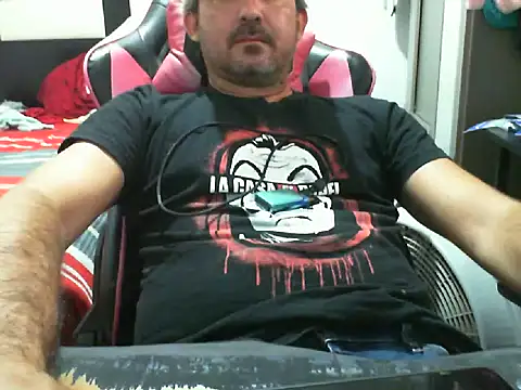 noel329 online show from May 30, 2026, 8:47 pm