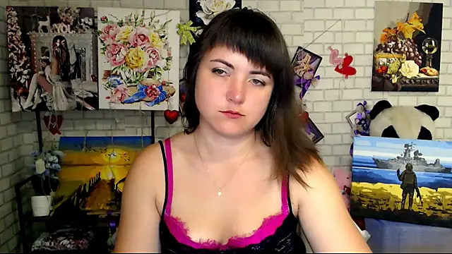 Darina M  online show from September 25, 2025, 4:40 am