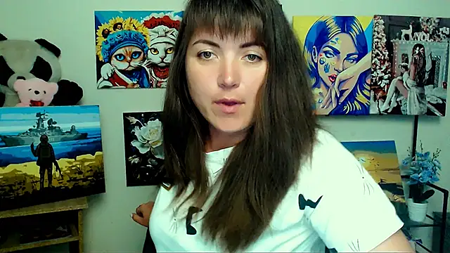 Snapshot of Darina_M_ chatting on June 18, 2026, 4:44 am Darina M online show from June 18, 2026, 4:44 am