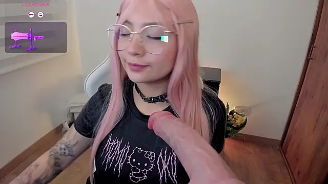 Snapshot of Hannya_moon chatting on February 6, 2026, 5:42 pm Hannya moon online show from February 6, 2026, 5:42 pm