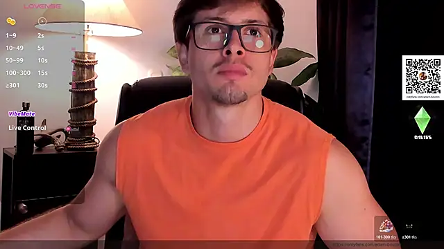 ADAM BOUTON  online show from November 5, 2025, 12:19 pm