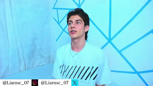 liam scott77 online show from July 22, 2026, 1:51 am
