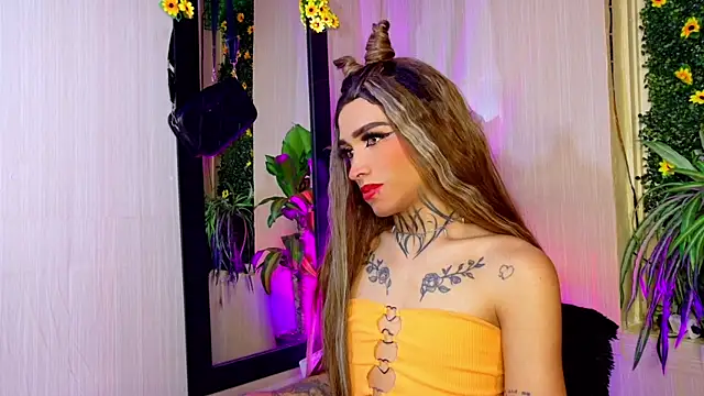 Micaela Rangel online show from October 9, 2025, 2:12 am