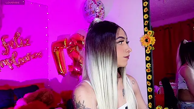 Snapshot of Micaela_Rangel chatting on April 7, 2026, 2:35 am Micaela Rangel online show from April 7, 2026, 2:35 am
