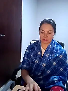 renata hot1 online show from March 5, 2025, 3:40 am