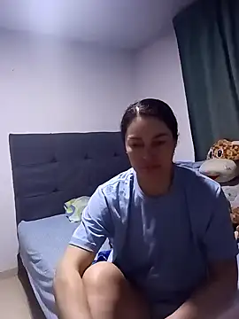 renata hot1 online show from March 18, 2025, 1:57 am