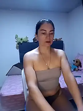 renata hot1 online show from October 29, 2025, 10:42 pm