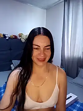 renata hot1 online show from April 27, 2026, 7:23 pm