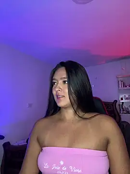 Snapshot of cristina1800 chatting on April 19, 2026, 3:29 am cristina1800 online show from April 19, 2026, 3:29 am