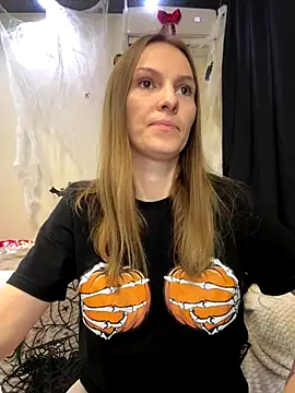 RachelBelI online show from October 13, 2025, 11:38 pm