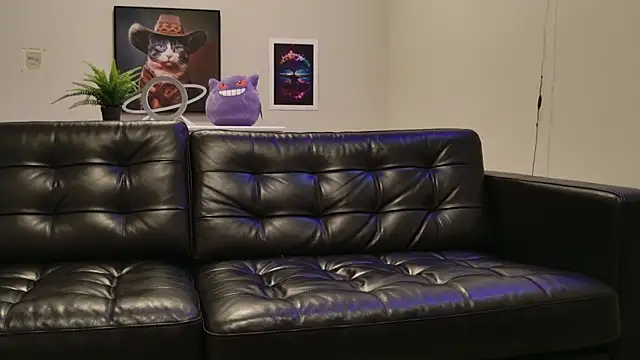 Snapshot of BlueEyedTallGuy94 chatting on October 30, 2025, 1:48 am BlueEyedTallGuy94 online show from October 30, 2025, 1:48 am