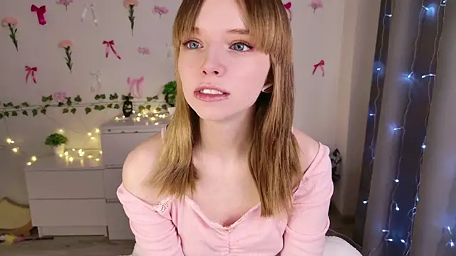 b4by LoL1 online show from March 15, 2025, 2:55 pm