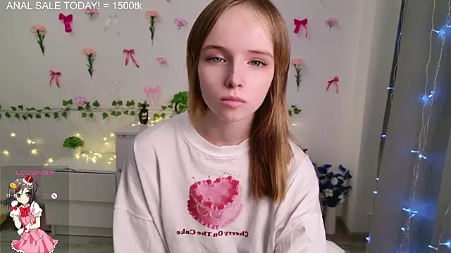 b4by LoL1 online show from March 21, 2025, 9:01 pm