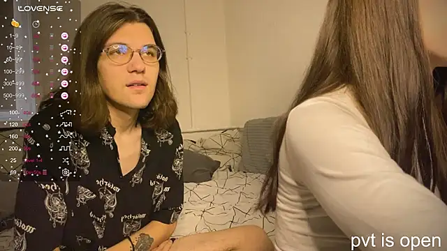 passiondesire  online show from September 18, 2025, 7:11 am