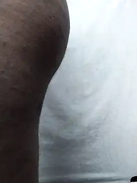 Snapshot of MiamiBang chatting on March 21, 2026, 6:12 pm MiamiBang online show from March 21, 2026, 6:12 pm