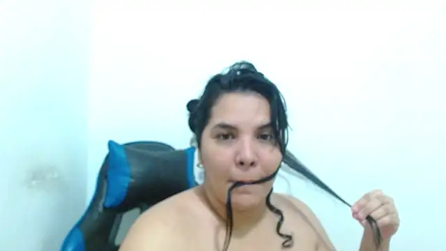 sinay024 online show from April 22, 2026, 1:12 am