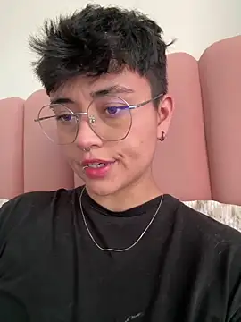 Ashley Chriss online show from February 2, 2025, 9:02 pm