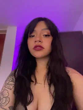 Ashley Chriss online show from June 17, 2026, 5:40 am