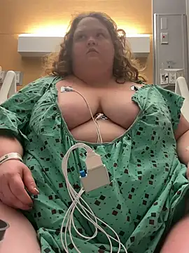 Snapshot of _GodessIsabella_97 chatting on November 26, 2025, 11:32 am GodessIsabella 97 online show from November 26, 2025, 11:32 am