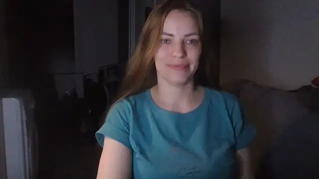 Snapshot of AnnaDiamond1 chatting on June 10, 2026, 9:38 pm AnnaDiamond1 online show from June 10, 2026, 9:38 pm