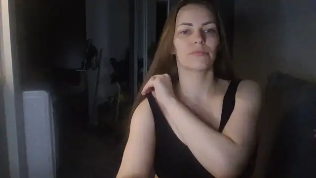 Snapshot of AnnaDiamond1 chatting on June 13, 2026, 6:50 pm AnnaDiamond1 online show from June 13, 2026, 6:50 pm