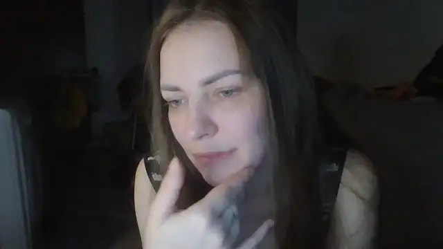 Snapshot of AnnaDiamond1 chatting on May 21, 2026, 8:39 pm AnnaDiamond1 online show from May 21, 2026, 8:39 pm