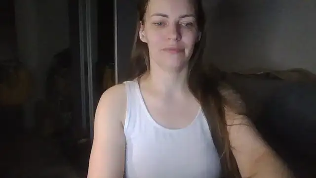 Snapshot of AnnaDiamond1 chatting on May 20, 2026, 9:45 pm AnnaDiamond1 online show from May 20, 2026, 9:45 pm