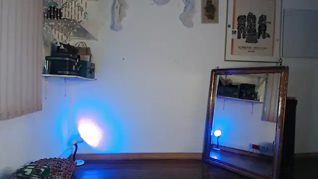 Siriss boyrag online show from September 12, 2025, 10:31 pm