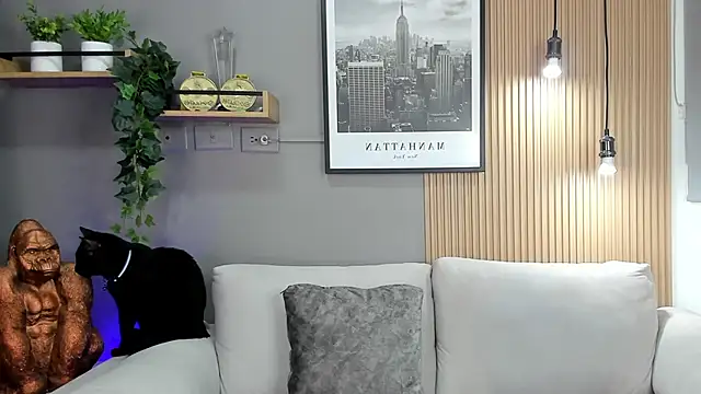 ApoloMakris online show from October 21, 2025, 11:48 pm