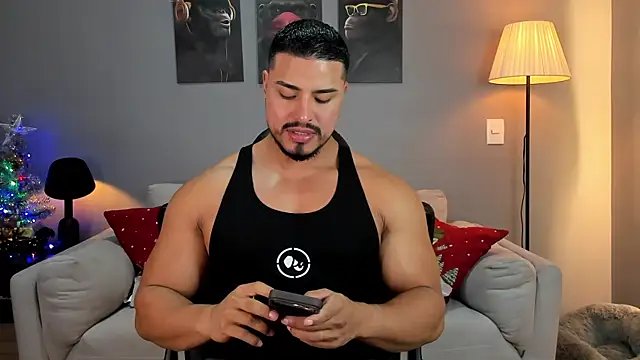 ApoloMakris online show from December 5, 2025, 8:28 pm