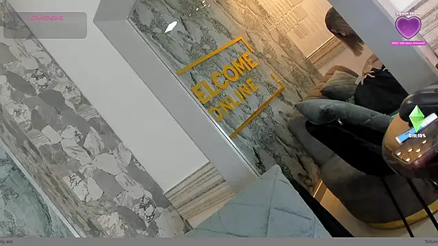 nayshalopestss online show from September 20, 2025, 9:31 pm