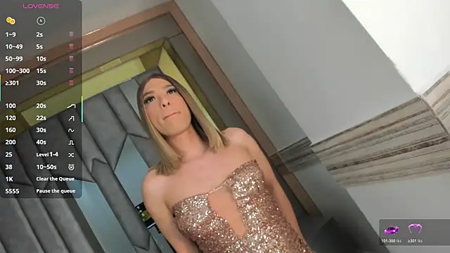 nayshalopestss online show from December 15, 2025, 9:09 pm