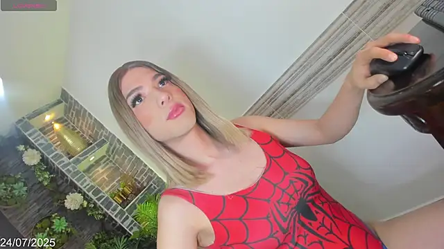 nayshalopestss online show from September 24, 2025, 4:41 am