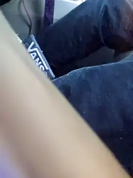 jorwee online show from December 3, 2024, 10:12 pm