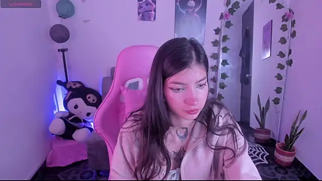 cami mila9 online show from October 13, 2025, 10:10 pm