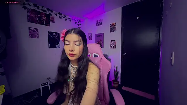 cami mila9 online show from April 17, 2026, 3:53 am