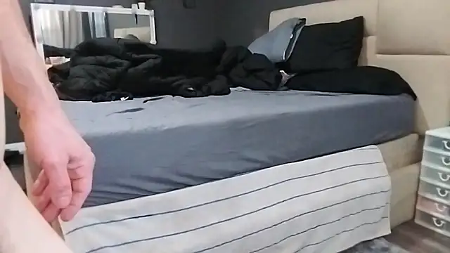 MasterJizzJunky online show from November 5, 2025, 8:23 pm