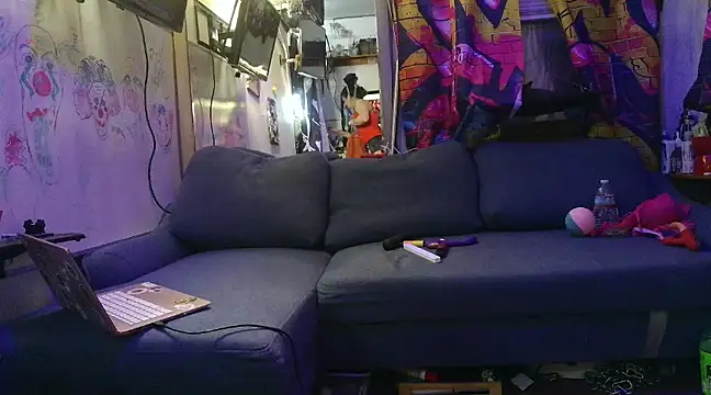 KRYZTALYNXXX online show from February 13, 2025, 11:04 pm