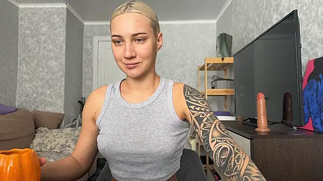 AnneBall online show from February 12, 2026, 9:09 am