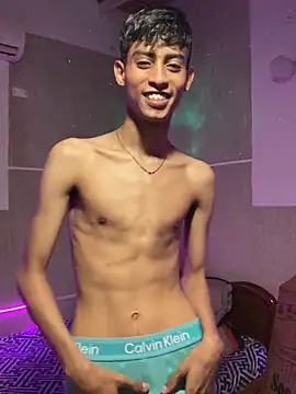 Mauuu18 online show from October 9, 2025, 11:38 pm