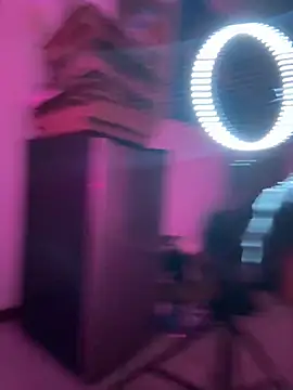 Mauuu18 online show from January 19, 2025, 6:42 am