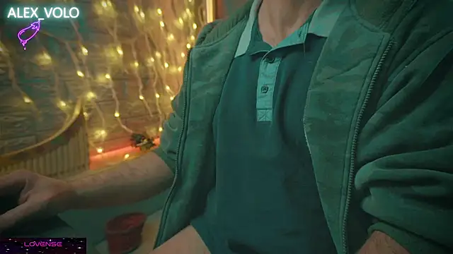 alex-volo online show from December 22, 2024, 2:28 am