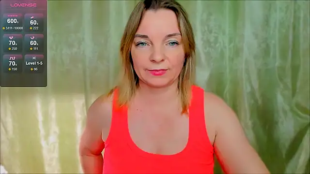 Snapshot of Regina__blue chatting on February 19, 2025, 7:37 pm Regina blue online show from February 19, 2025, 7:37 pm